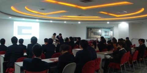 梁晶《服務接待禮儀》授課見證 提升婚姻介紹服務質量的關鍵